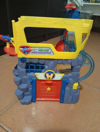 Torre Super Things Headquarters