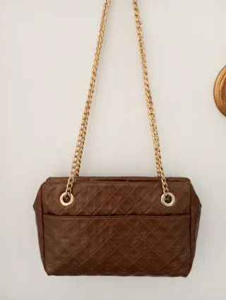 Borsa vintage trapuntata con catena oro