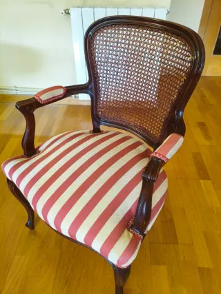 Mesa extensible clásica y 6 sillas