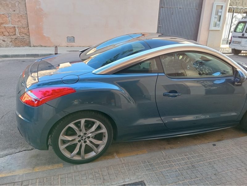 Peugeot RCZ 2010 - foto 1