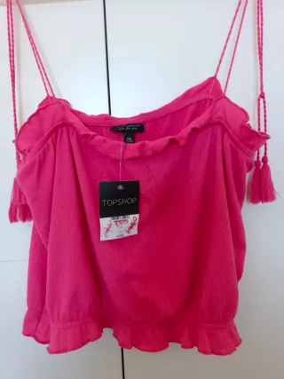 Top rosa TopShop con tirantes
