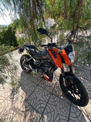 KTM Duke 125