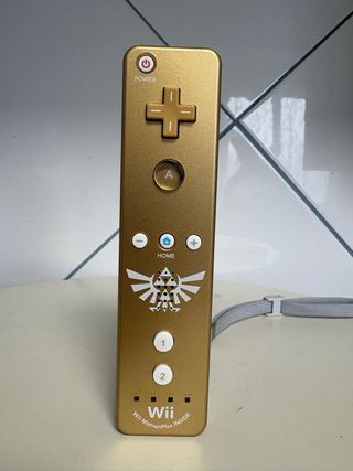 Mando Wii Dorado Zelda