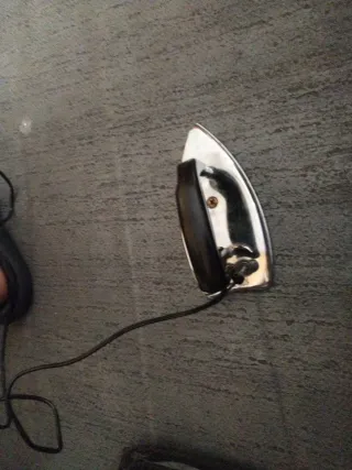 Plancha antigua de metal