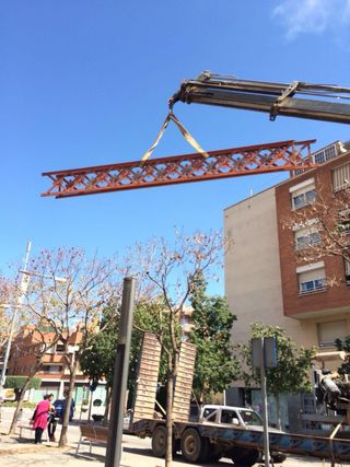 Vigas celosía apeadero ferroviario