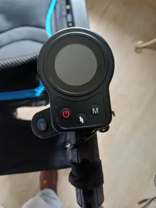 Silla de ruedas electrica. Muy fácil de usar