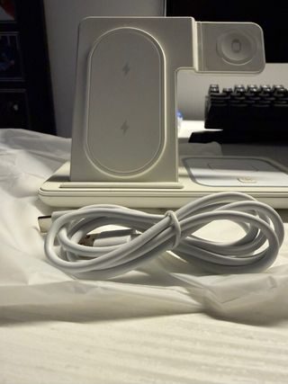 Stazione Ricarica Wireless 3-in-1