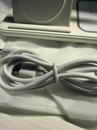 Stazione Ricarica Wireless 3-in-1