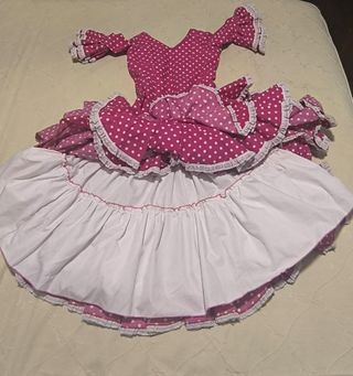 Traje de flamenca rosa lunares