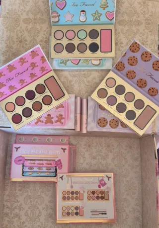 2 Cofres Maquillaje Too Faced Christmas Bake Shopp
