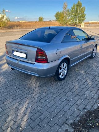 Opel Astra bertone 2.2