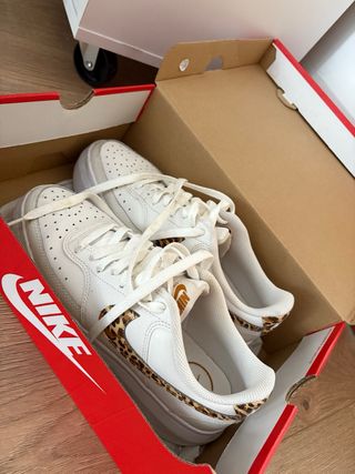 Nike plataforma leopardo