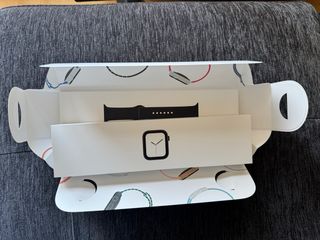 Apple Watch 4 acero y pantalla cristal de zafiro