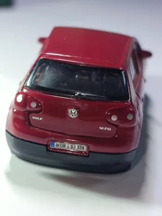 VOLKSWAGEN GOLF V FSI 1/64 WELLY