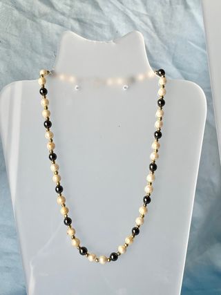 Lote 2 Collares Perlas Blanco y Negro