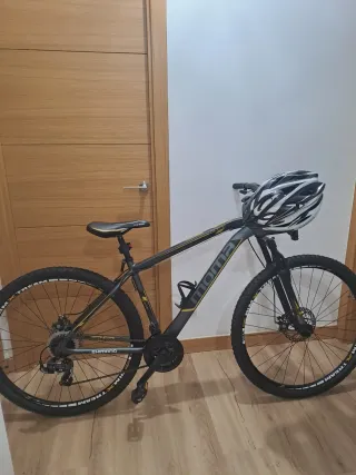 Bicicleta Moma MTB Shimano nueva, sin uso.