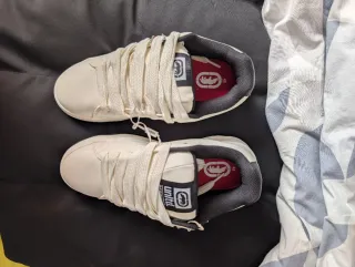 Zapatillas Ecko Unltd x Bershka Blancas