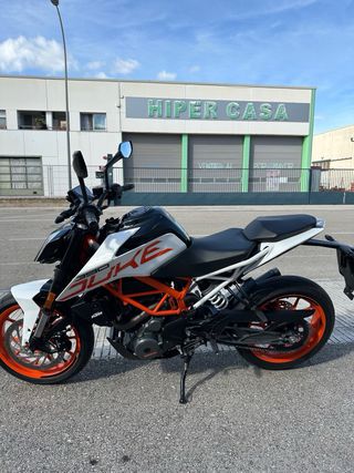 KTM 390 Duke Moto Naked
