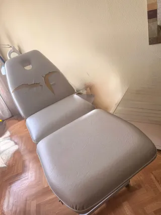 Camilla estética/masaje plegable con altura regula