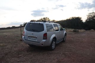 Nissan Pathfinder en muy buen estado
