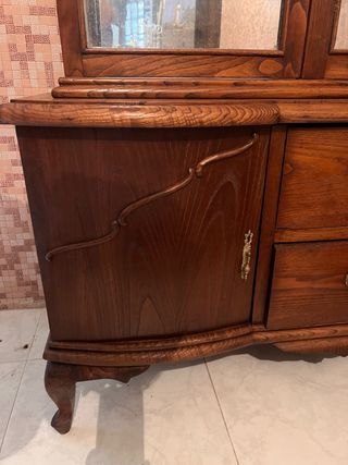 Vitrina Clásica Madera Maciza y Cristal