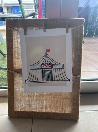 Decoración pared foto yute