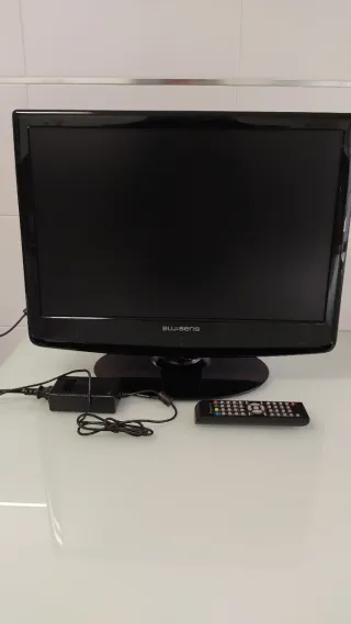 TV Blu:sens 22" con Mando a Distancia