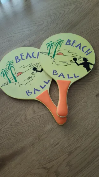 Lote de 2 parejas de palas de playa.