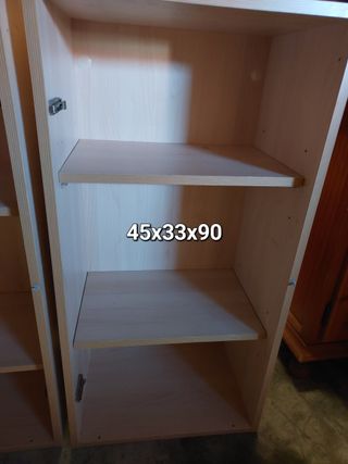 Estanterías de madera