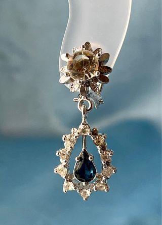 Pendientes Ivett's Plateados con Gema Azul