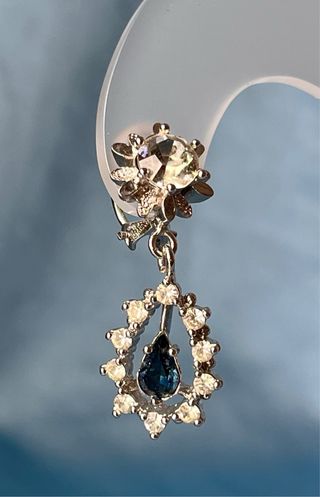 Pendientes Ivett's Plateados con Gema Azul