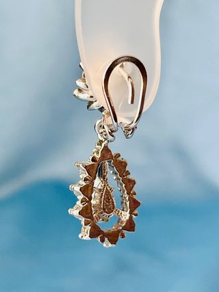 Pendientes Ivett's Plateados con Gema Azul