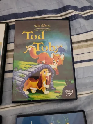 DVDs Disney y Looney Tunes