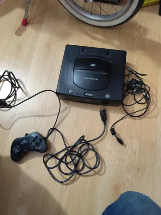 Consola Sega Saturn Negra completa y cd