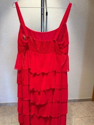 Vestido rojo con volantes