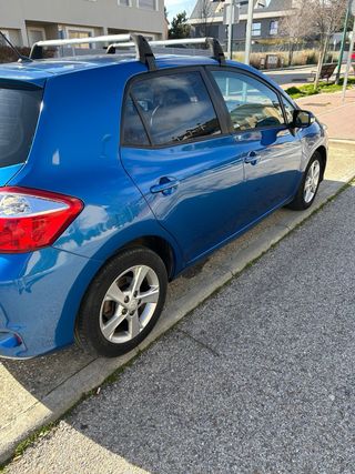 Toyota Auris 2010