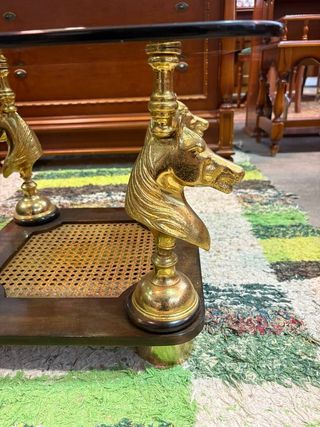 MESA DE CENTRO CLÁSICA