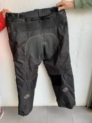 Chaqueta y Pantalón Moto