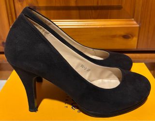 Scarpe con tacco nere Tg 37