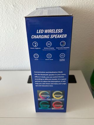 Altavoz LED BT-3401 con cargador inalámbrico