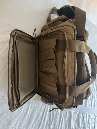 Mochila táctica para tiro Deportivo color camel.