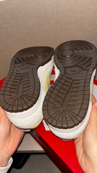 Nike Dunk Low Beige/Amarillo Talla 38.5