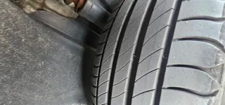 Llantas con neumáticos 80% vida útil