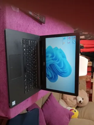 Portátil Dell Negro/Gris con Batería rebajable