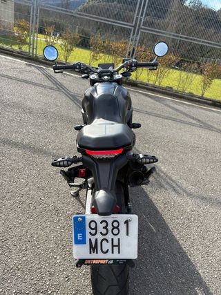 Zontes Gk 350 Negra y Dorada