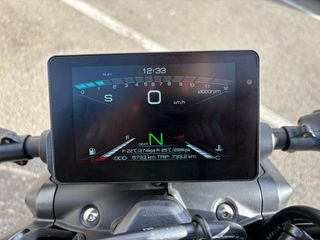 Zontes Gk 350 Negra y Dorada