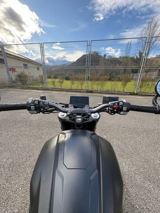 Zontes Gk 350 Negra y Dorada