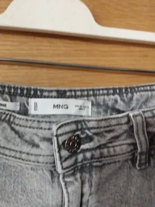 Pantalones vaqueros anchos Mango