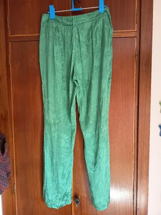Pantalón verde Tintoretto Talla 44 sin estrenar