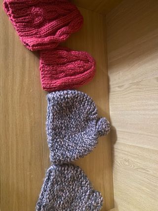 Gorros de lana para niña hechos a mano